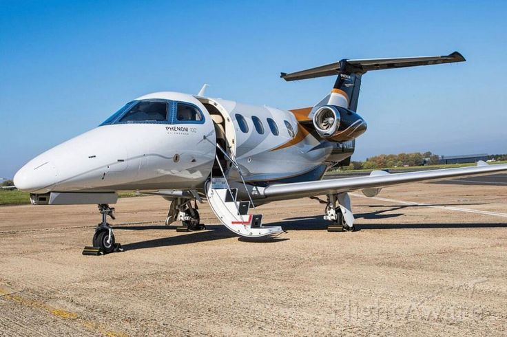 Embraer Phenom 100